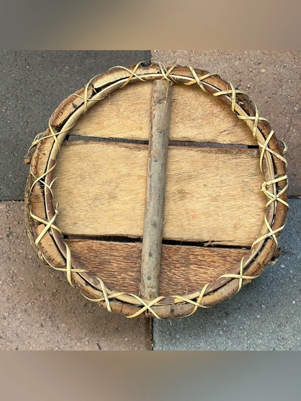 Primitive Wood & Bark Handmade Rustic Round Gathering Basket Vintage VTG Country